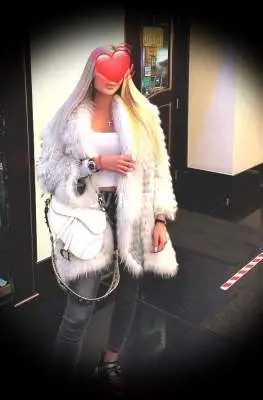 Анюта, 26