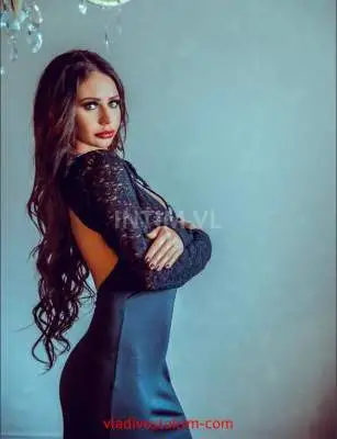Аня, 22